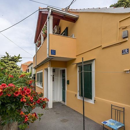 Apartments Sara Hvar Town Exterior photo