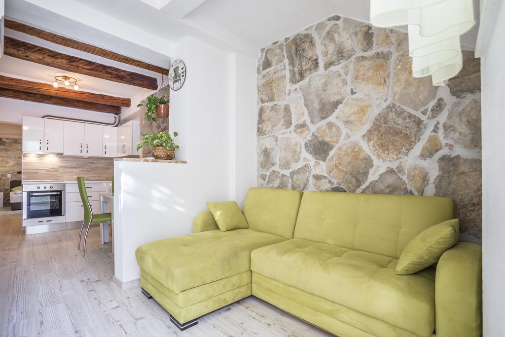Apartments Sara Hvar Town Exterior photo